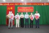 Ban giám đốc Sở Y tế trao quyết định và tặng hoa cho 04 Giám đốc TTYT được bổ nhiệm lại