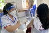 Việt Nam sẽ triển khai tiêm vaccine COVID-19 cho trẻ từ 5 đến dưới 12 tuổi đồng loạt tại 63 tỉnh/thành ngay khi có vaccine về. Ảnh minh hoạ