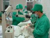 Bác sĩ BV Nguyễn Đình Chiểu mổ mắt miễn phí cho bà con nghèo