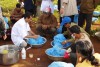 Tẩm màn phòng chống sốt rét.