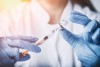 Tiêm vaccine để phòng ngừa bệnh cảm cúm.