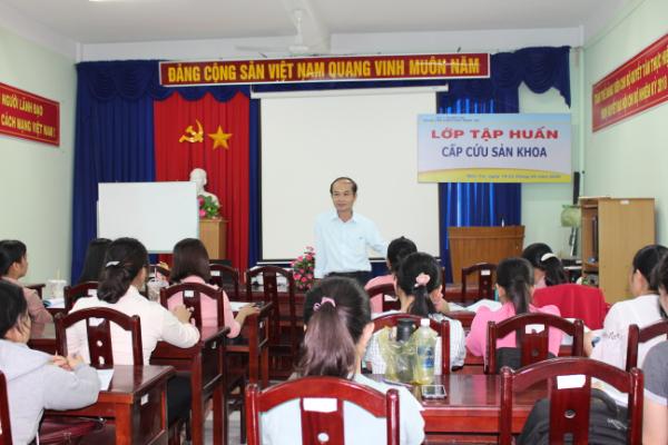 Ông Nguyễn Văn Oanh - Giám đốc Trung tâm Kiểm soát bệnh tật Bến Tre phát biểu khai mạc lớp tập huấn