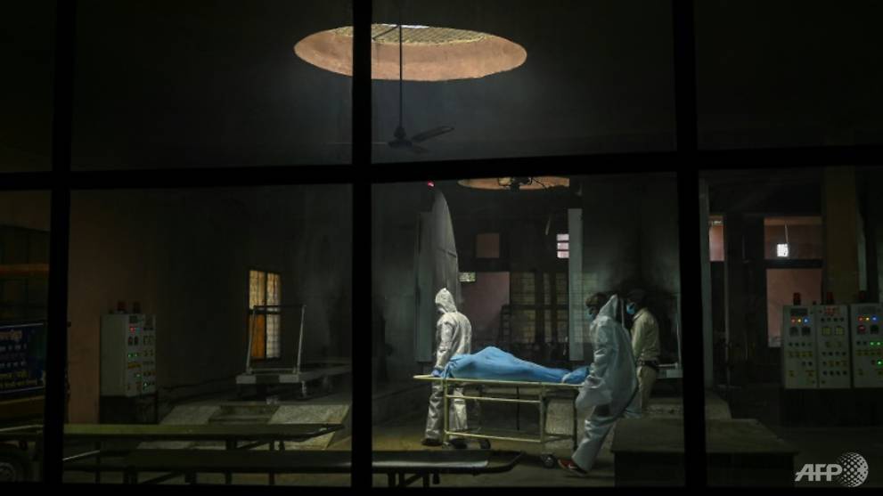 Số ca tử vong của các nhân viên y tế thực sự còn cao hơn gấp 2 đến 3 lần so với con số được thống kê, WHO cho biết. Ảnh: AFP.