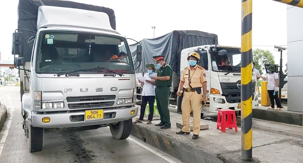 Bộ Y tế đề nghị các tỉnh, thành phố tạo điều kiện thuận lợi cho người vận chuyển hàng hoá.