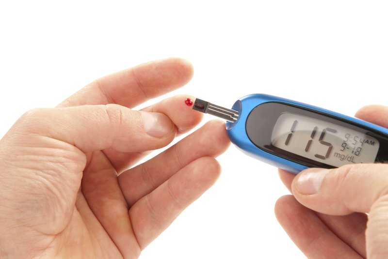 Tiểu đường là rối loạn chuyển hóa cần được kiểm soát và theo dõi thường xuyên để đảm bảo lượng đường trong máu luôn ở trong mức an toàn.