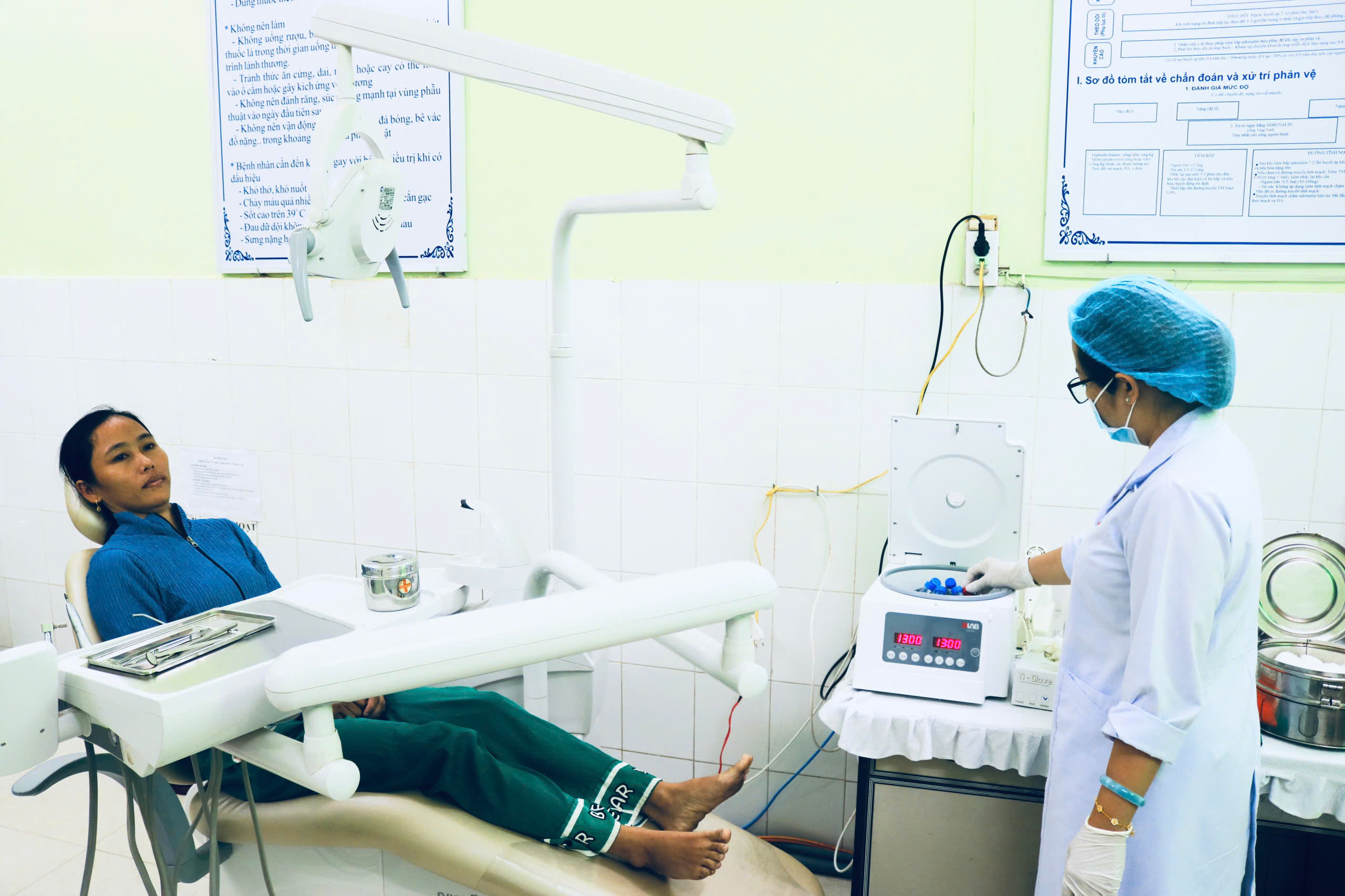 Phòng Khám Răng Hàm Mặt được nâng cấp toàn diện trang bị máy quay ly tâm tạo PRF.