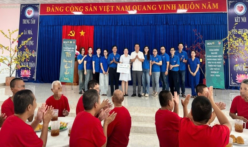 Ngân hàng BIDV – Chi nhánh Vĩnh Long với hành trình "Kết nối yêu thương - Gieo mầm xanh sạch năm 2025"