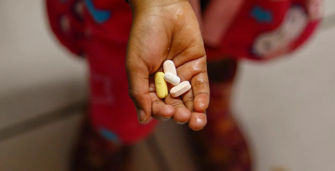 Điều trị ARV giúp vị thành niên nhiễm HIV sống khỏe và bảo vệ khả năng sinh sản